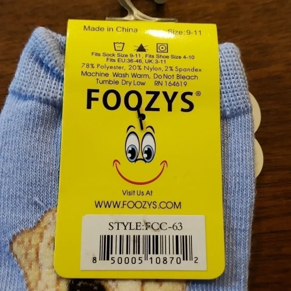 FOOZYS CANINE COLLECTION LIGHT BLUE SOCKS WITH YELLOW LABRADOR RETRIEVER